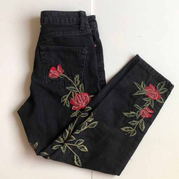 Topshop Denim - Topshop Rose Embroidered Mom Jeans